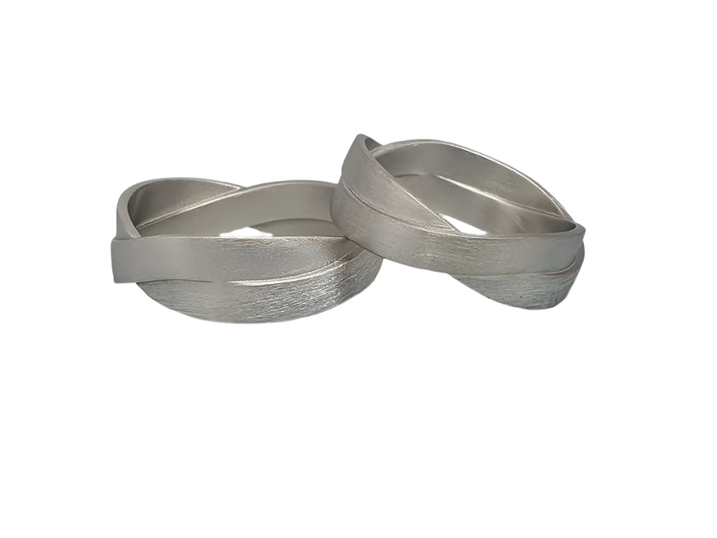 950 Platinum Romantic Satin Wedding Rings