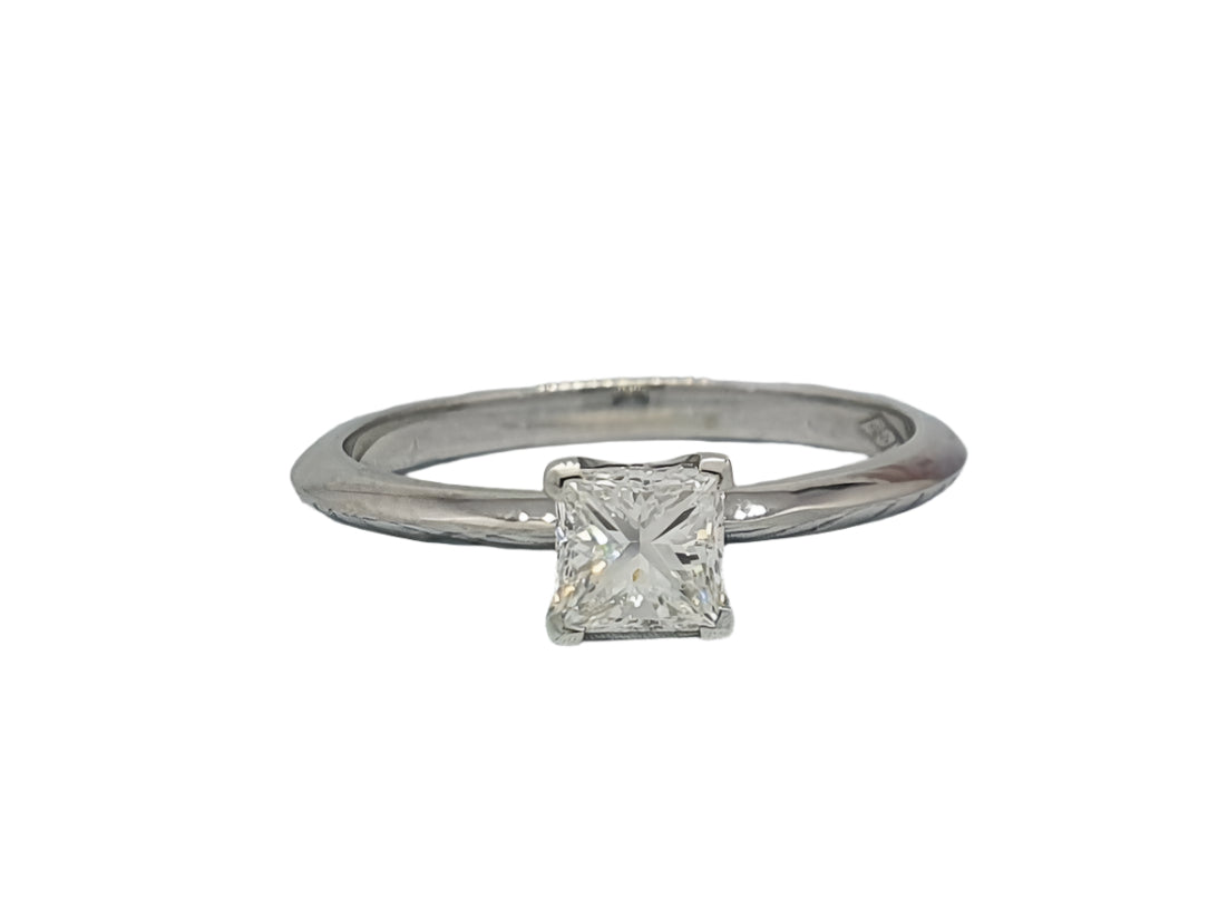 585 White Gold Elegant Engagement Ring in with Diamond 0.51 сt